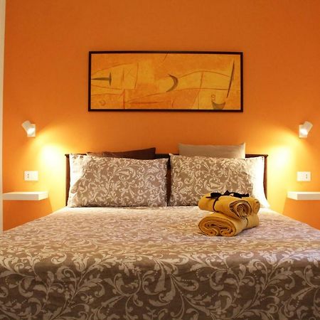 Il Giardino Di Laura Private Rooms Mondello Ngoại thất bức ảnh