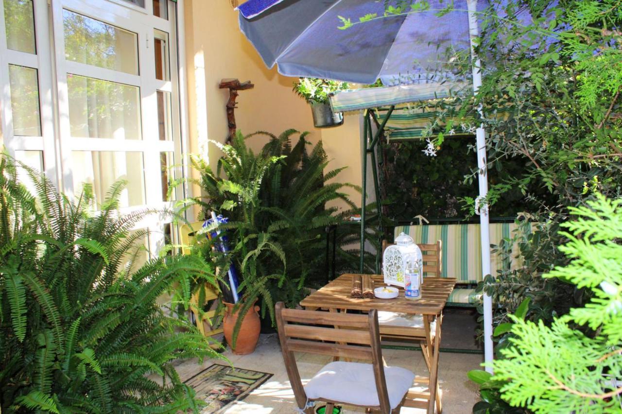 Il Giardino Di Laura Private Rooms Mondello Ngoại thất bức ảnh