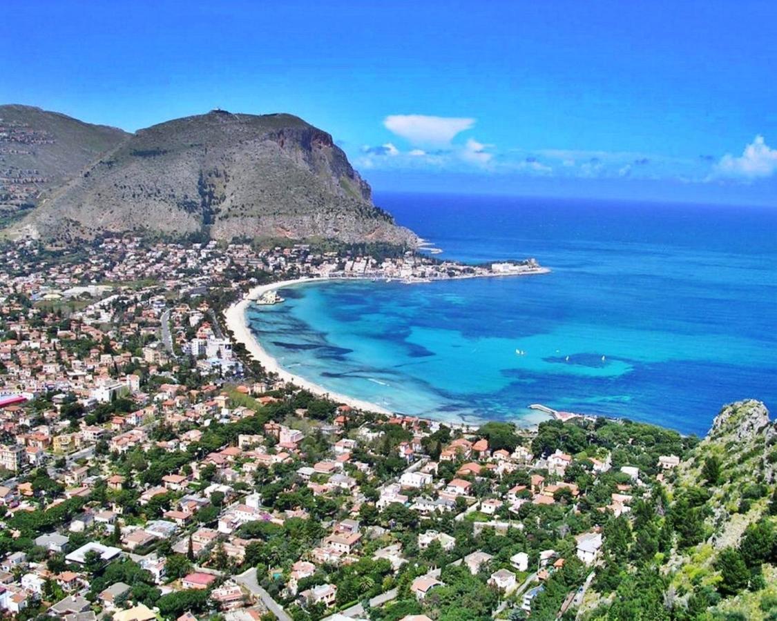 Il Giardino Di Laura Private Rooms Mondello Ngoại thất bức ảnh